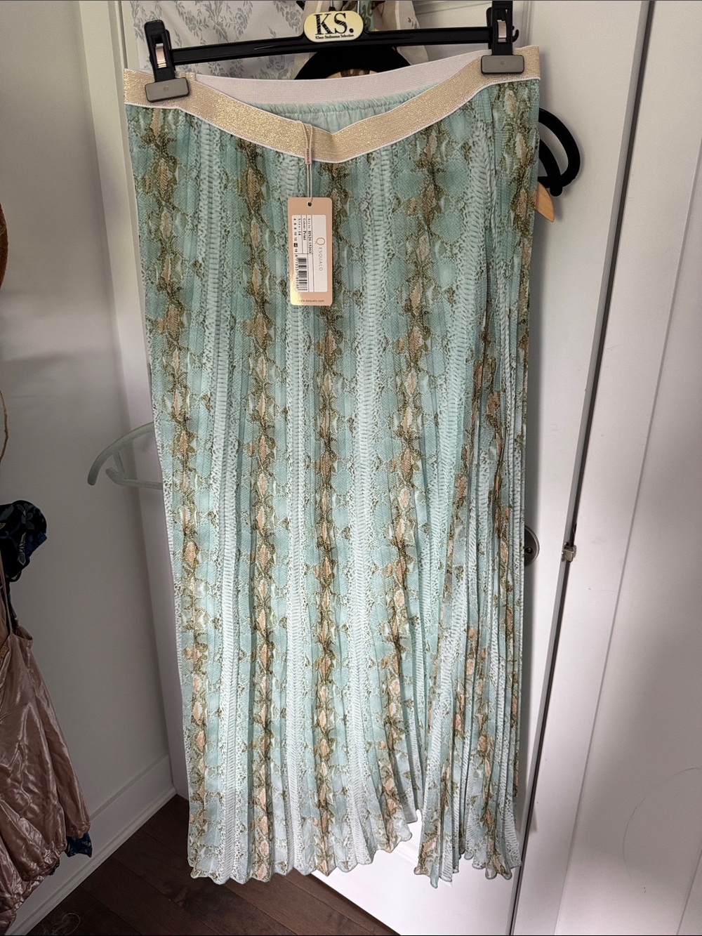 Esqualo nwt Mint Green Pleated Floral Maxi Skirt